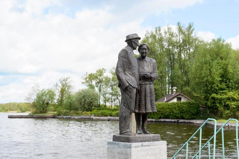 Bungalow Op Eiland Hotel Loosdrecht Bagian luar foto